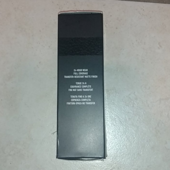 NWT Kat Von D Lock-it foundation 30mL (1 Fl Oz) - Picture 4 of 7